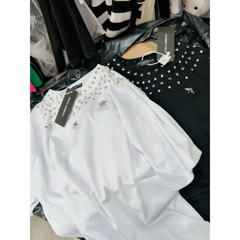 Set Áo Phông Bo Cổ Tròn Nạm Full Đá Đính Ngôi Sao Nổi Mix Chân Váy Jeans Thêu X