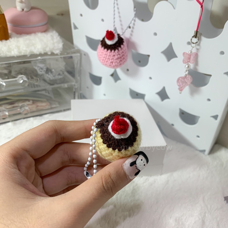 Keychain | keyring | móc khoá pudding, bánh flan bằng len