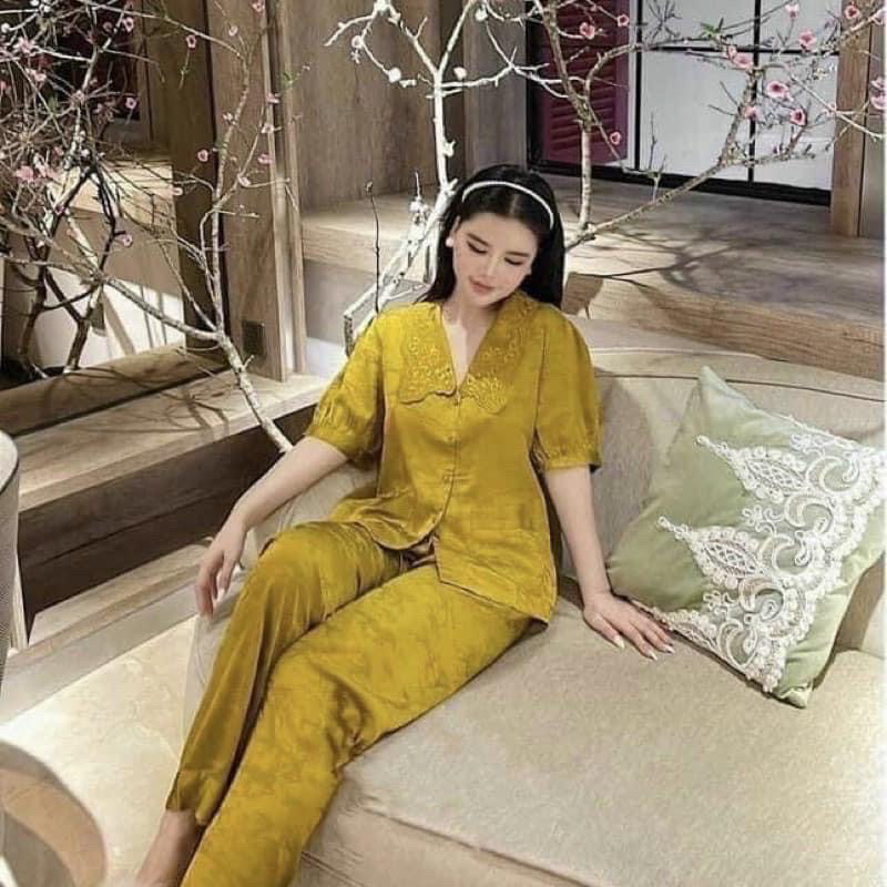 set lụa satin áo cộc quần dài