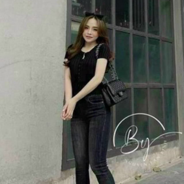 Áo thun gân len đũa gài nút nhí siêu xinh