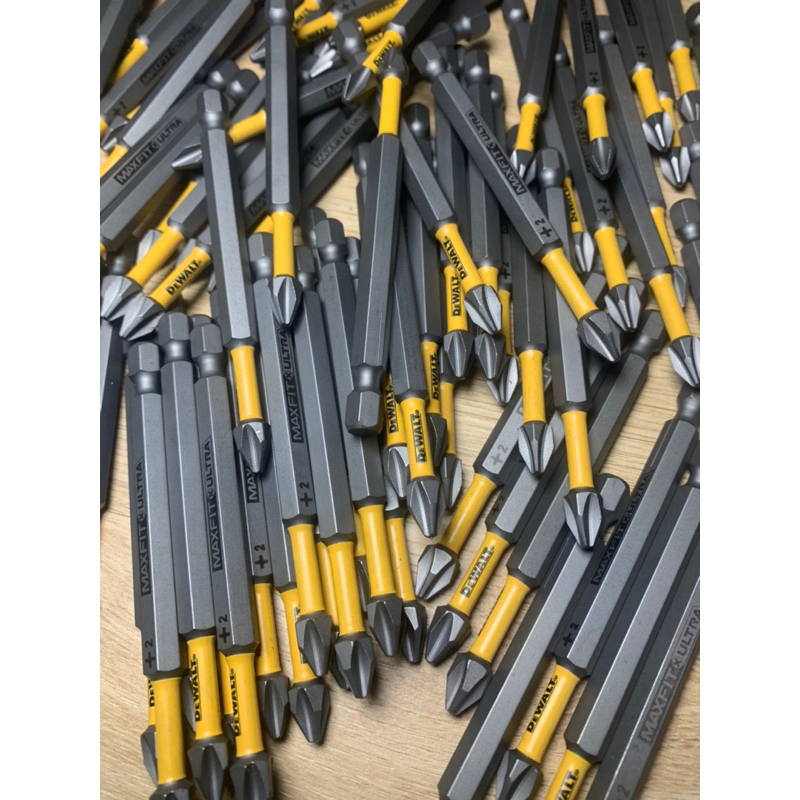 Mũi vít Dewalt chính hãng mẫu mới có từ mạnh