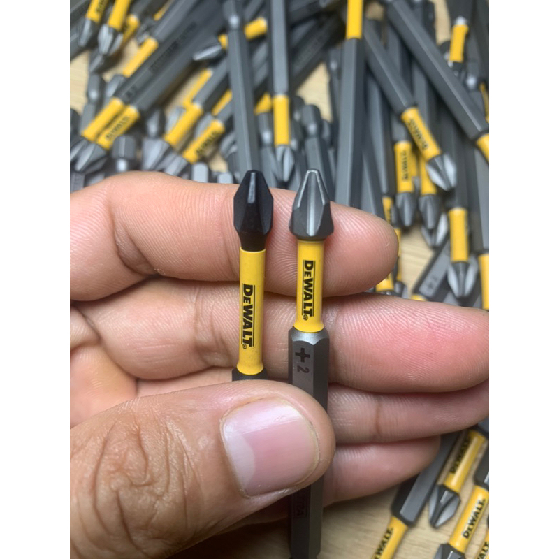 Mũi vít Dewalt chính hãng mẫu mới có từ mạnh