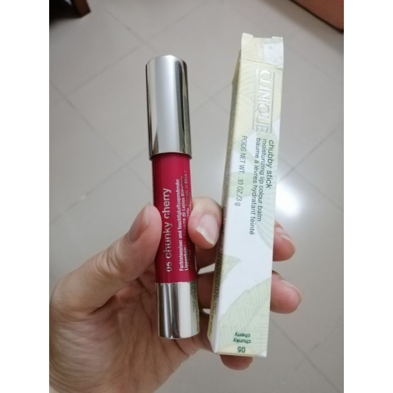 Son dưỡng có màu Clinique Chubby 05 đỏ fullsize 3g