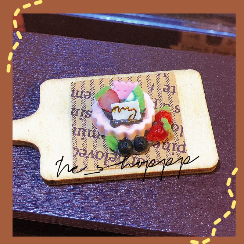 Mô hình bánh tổ ong kem đất sét mini