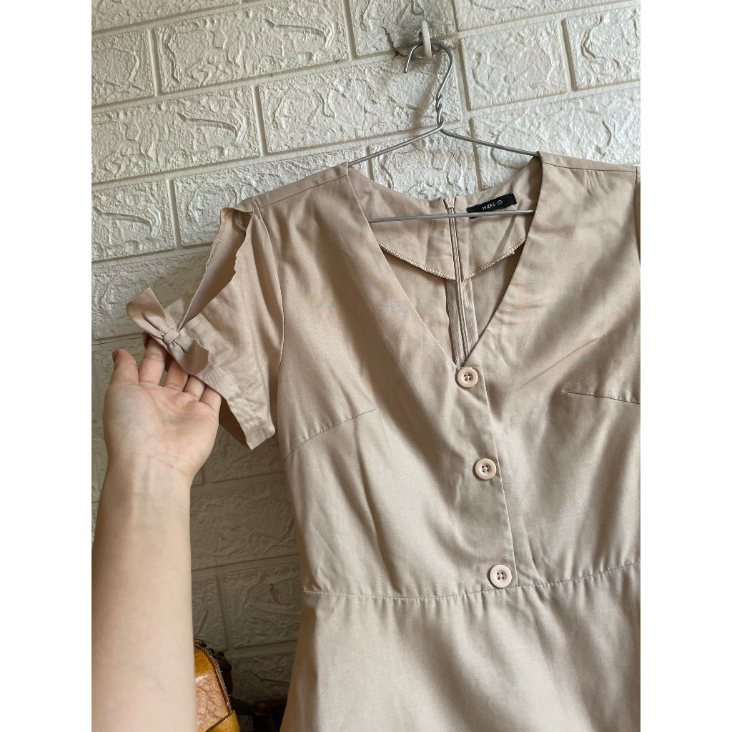 Đầm A phối nút tay xẻ đính nơ MARC