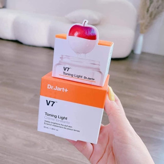 KEM DƯỠNG TRẮNG DA V7 TONING LIGHT HÀN QUỐC