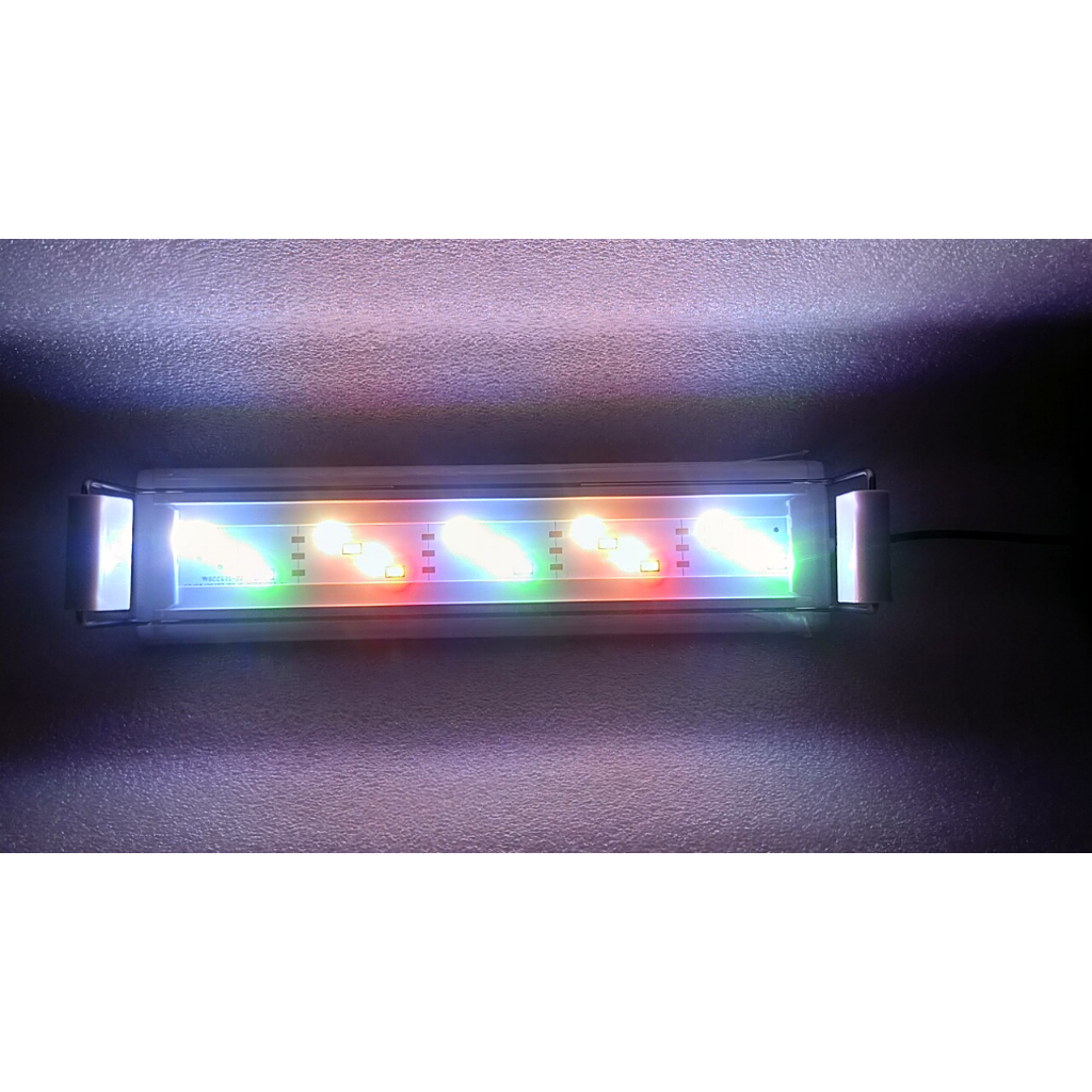 Đèn led siêu mỏng, tiết kiệm điện Xuanmeilong dùng cho hồ cá 80-90cm.