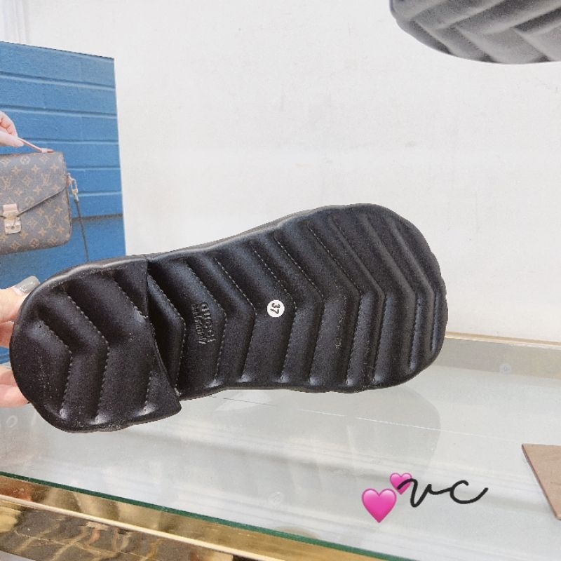 Lo Dép Kẹp G.c Nhựa Thơm Siêu Êm Fullbox Bill Túi Cao Cấp