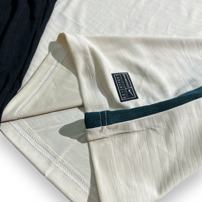 Bộ quần Bóng đá CLB Liverpool màu trắng kem mùa 21/22 hàng cao cap ThaiLand