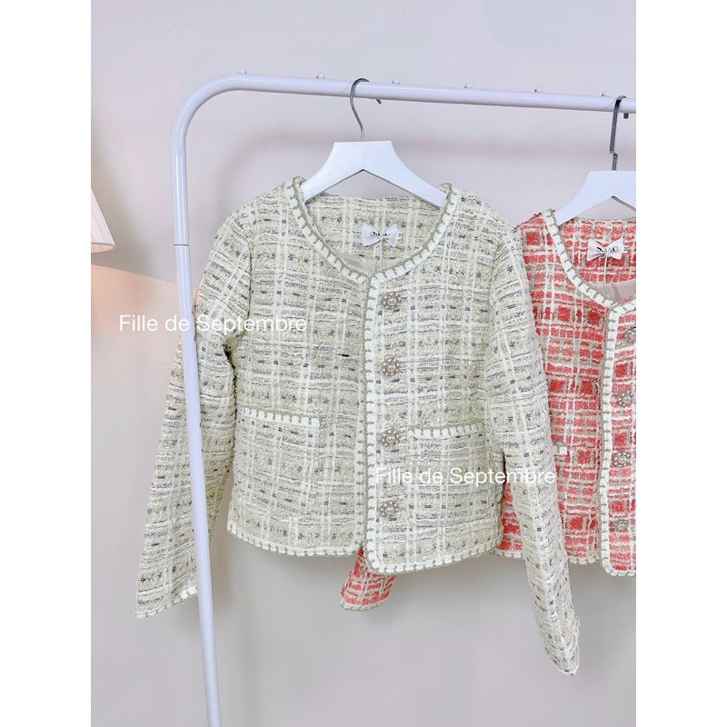 Áo khoác dạ tweed mix viền nhũ khuy hoa đá trắng QCCC
