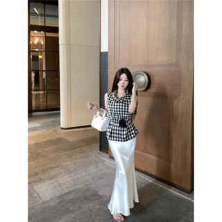 [HÀNG CÓ SẴN] Set Áo Sát Nách Kẻ Sọc Caro + Chân Váy Đuôi Cá Satin Dáng Dài