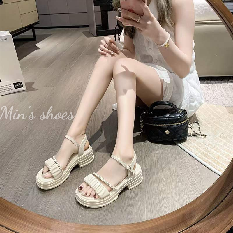 Min's Shoes - S561 Dép Sandal Da Mềm Cao Cấp Form Rộng Nên Đi Lùi Size