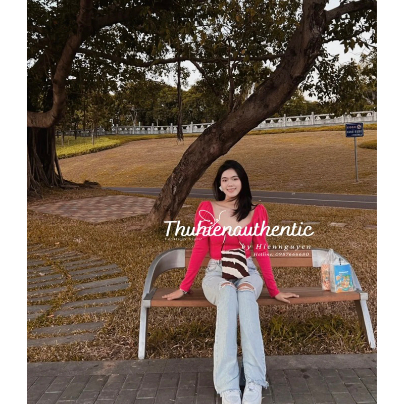 Quần jean ripped full length màu bạc mã code: 6164/073/427 ZARA chính hãng