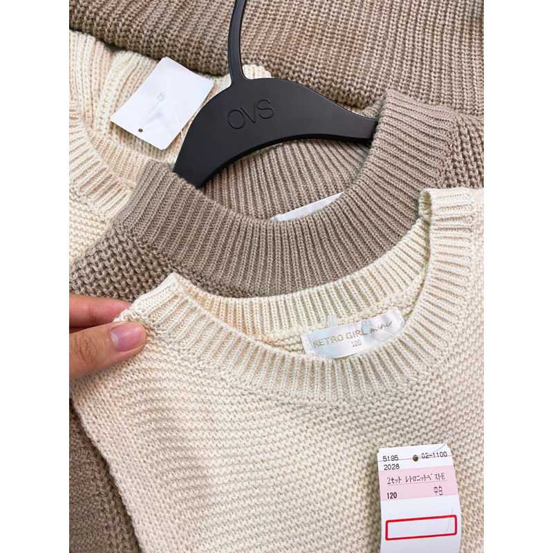 Áo gile len 2 màu bé gái