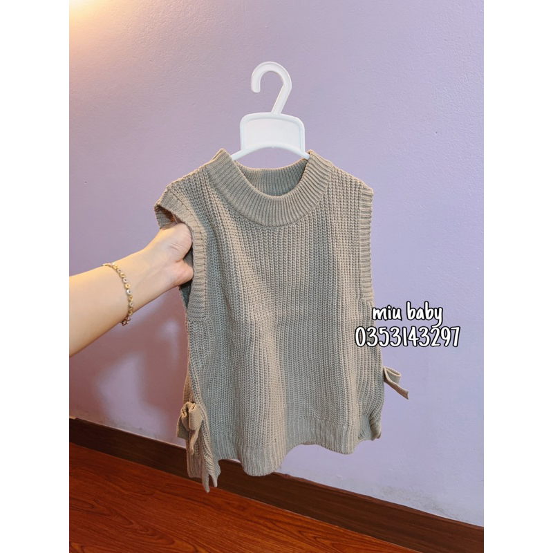 Áo gile len 2 màu bé gái