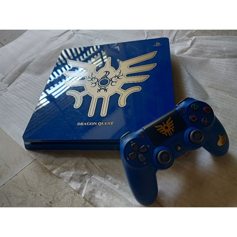 Máy game Sony PS4 hắc ám