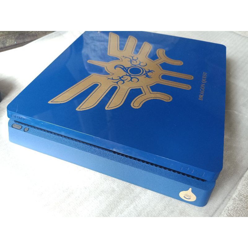 Máy game Sony PS4 hắc ám