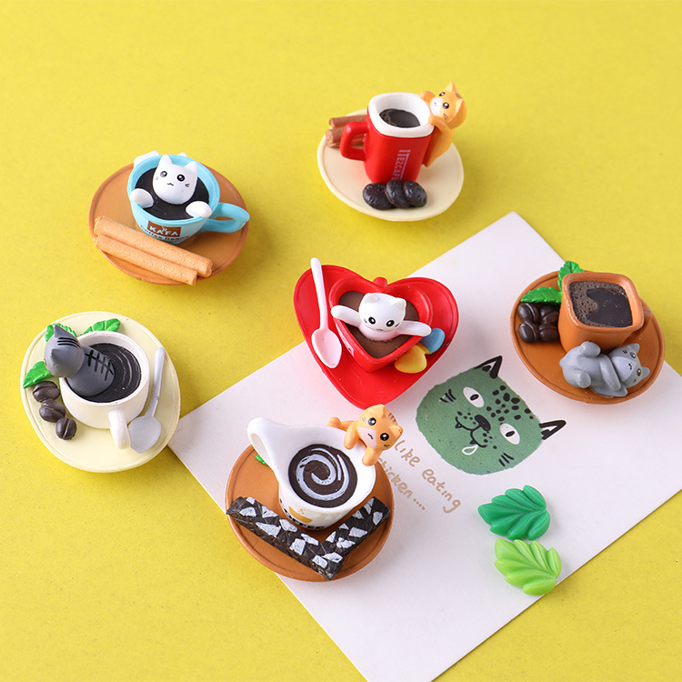 Set Quà tặng, sưu tầm, phụ kiện trang trí bàn học, bánh kem, mô hình nhà gỗ DIY hoạt hình xinh xắn đáng yêu Café Mèo