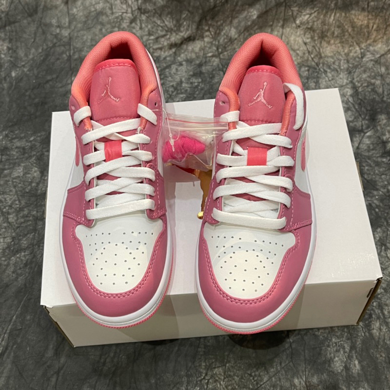 Giày Jordan 1 Low Desert Bery Màu Hồng Dễ Thương