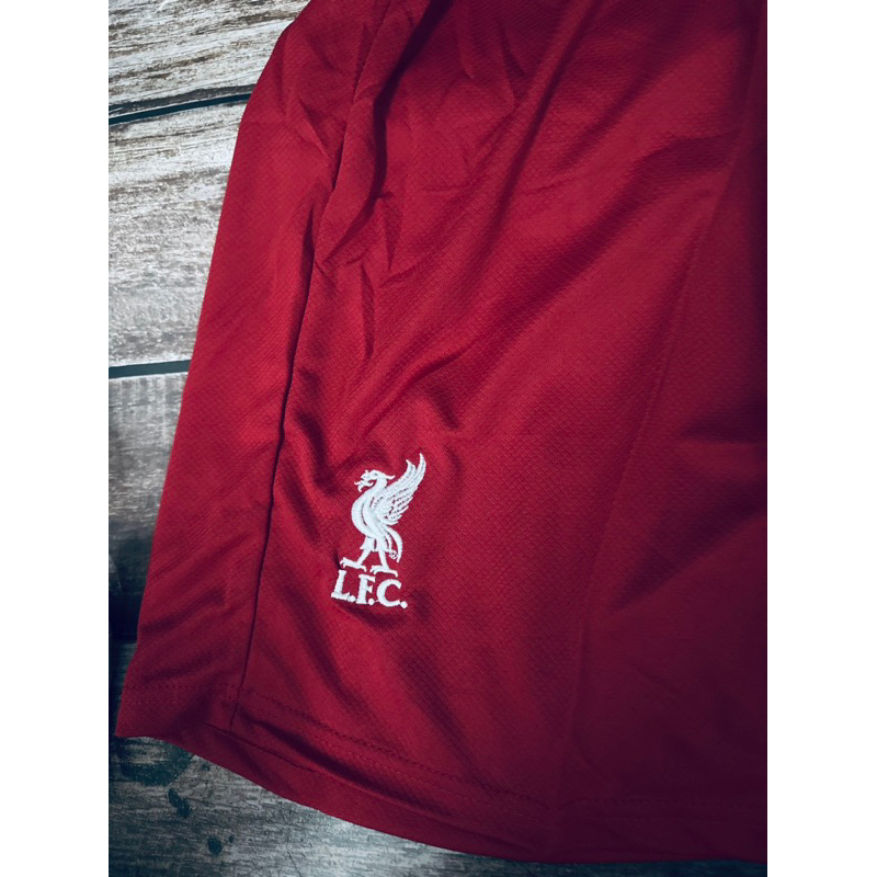 Quần đùi bóng đá thể thao vải thái clb Liverpool màu đỏ 2023