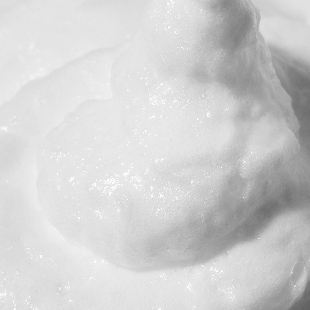 Sữa rửa mặt da khô COSRX TRIPLE HYALURONIC MOISTURIZING CLEANSER