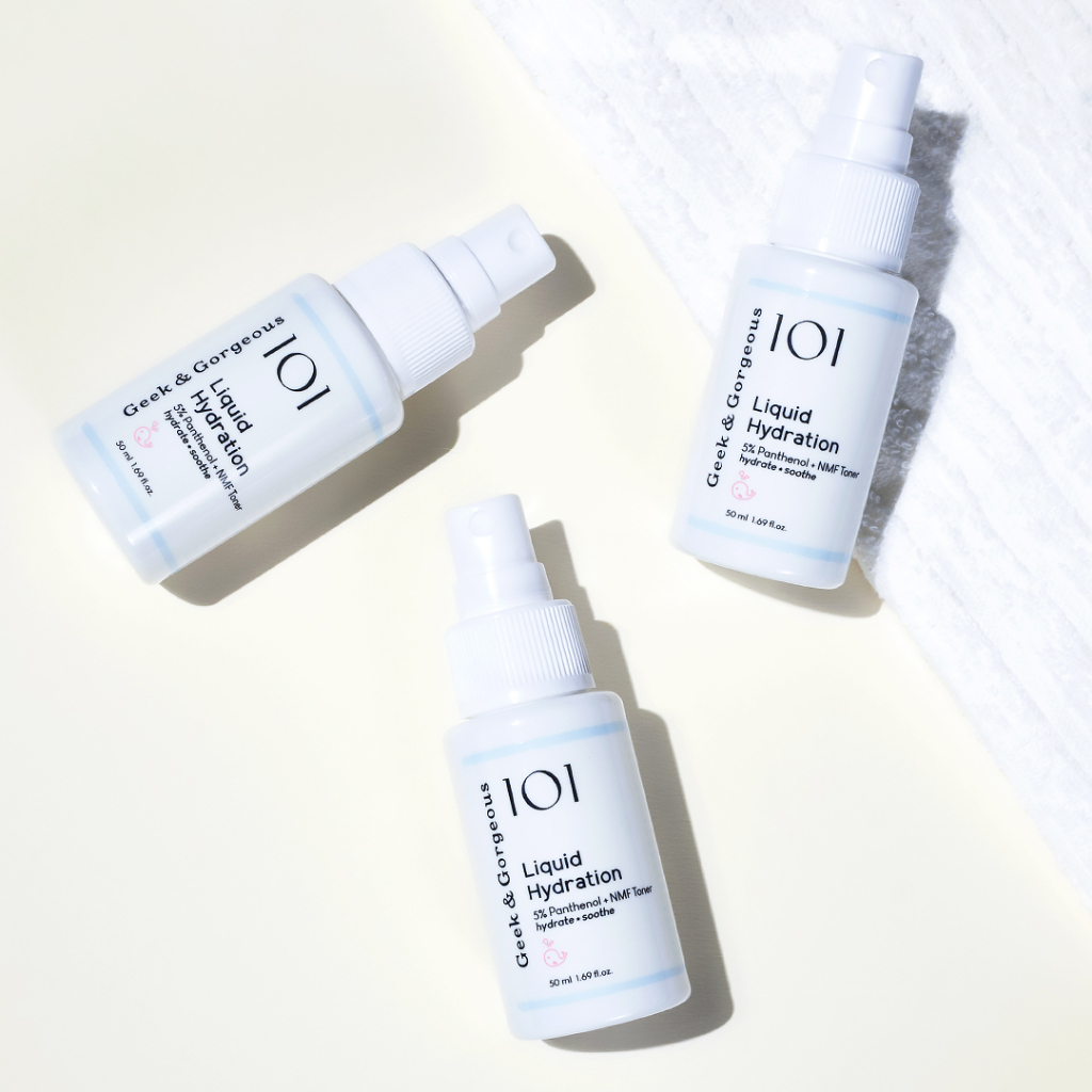 Toner dạng xịt chứa B5 làm dịu phục hồi Geek&Gorgeous Liquid Hydration 110ml