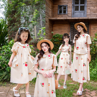 Sét áo váy đôi mẹ và bé gái thêu hoa cổ cánh sen dành cho mẹ và con gái