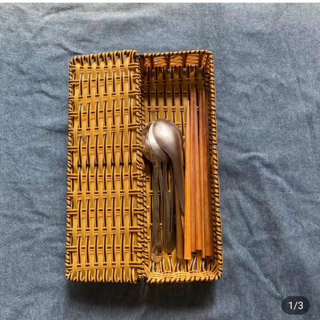 Hộp đựng đũa chữ nhật nhựa mây có nắp đậy tiện lợi dành cho quán ăn gia đình - Mây Tre