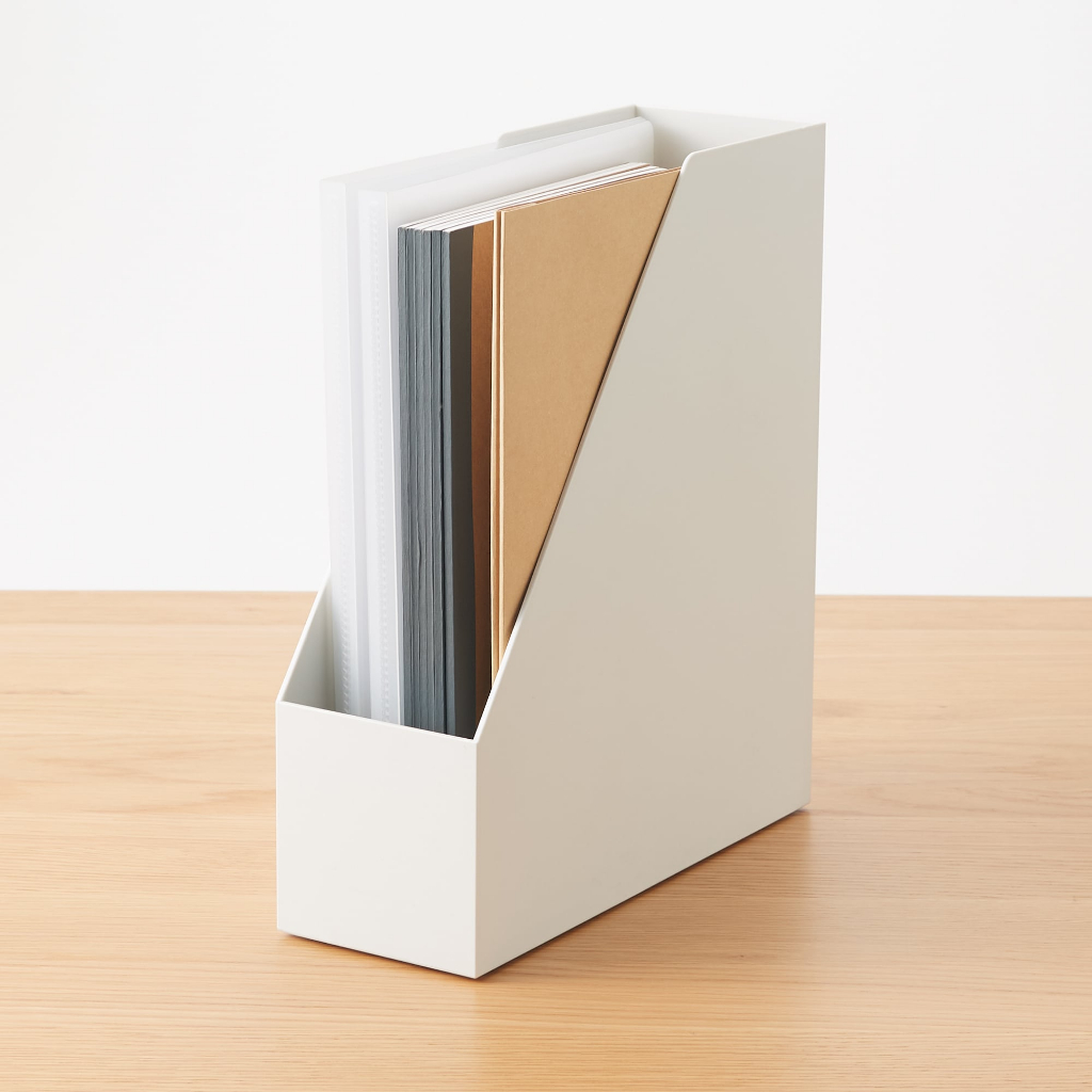 MUJI BÌA GIẤY NẸP NHỰA A4