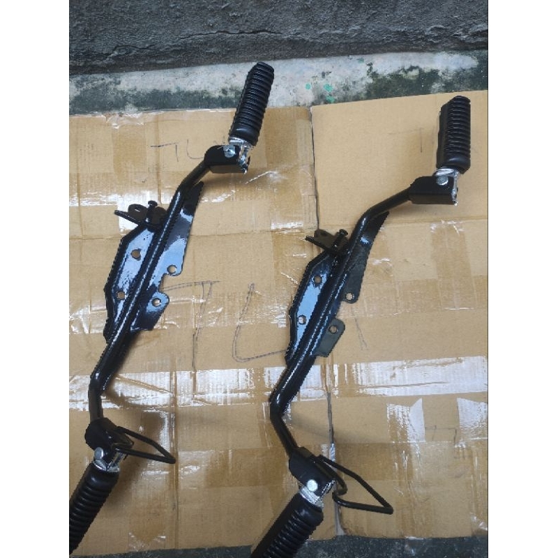 GÁC CHÂN XẾP,GÁC CHÂN GẬP GÙ,GÁC CHÂN KIỂU EXCITER 150 GẮN SIRIUS/JUPITER