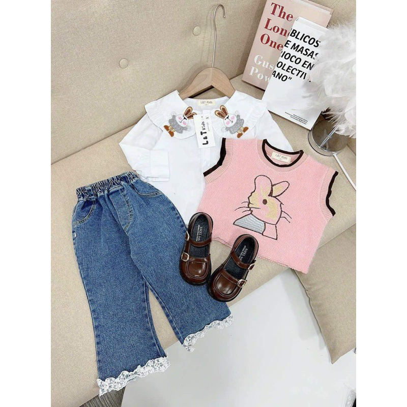 Bộ bé gái,Sét áo gile, sơ mi thỏ hồng quần bò loe cho bé 10 đến 30kg B0220