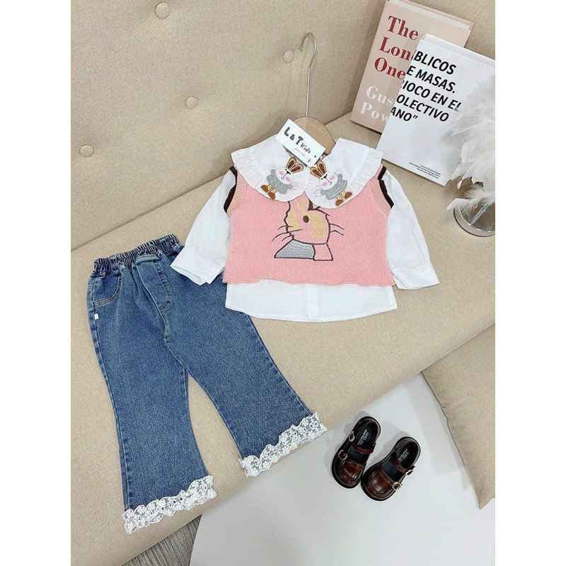 Bộ bé gái,Sét áo gile, sơ mi thỏ hồng quần bò loe cho bé 10 đến 30kg B0220