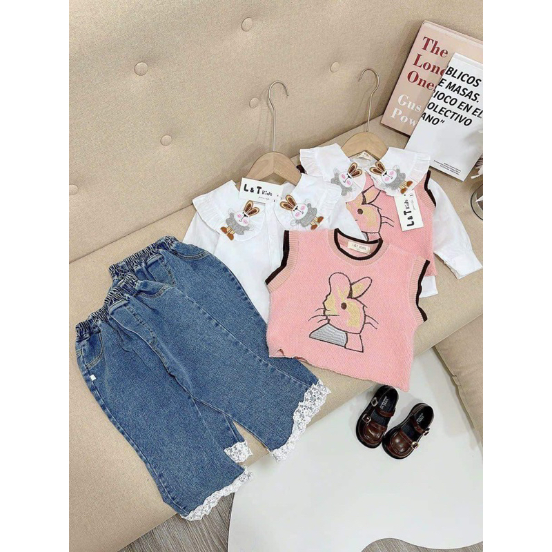 Bộ bé gái,Sét áo gile, sơ mi thỏ hồng quần bò loe cho bé 10 đến 30kg B0220