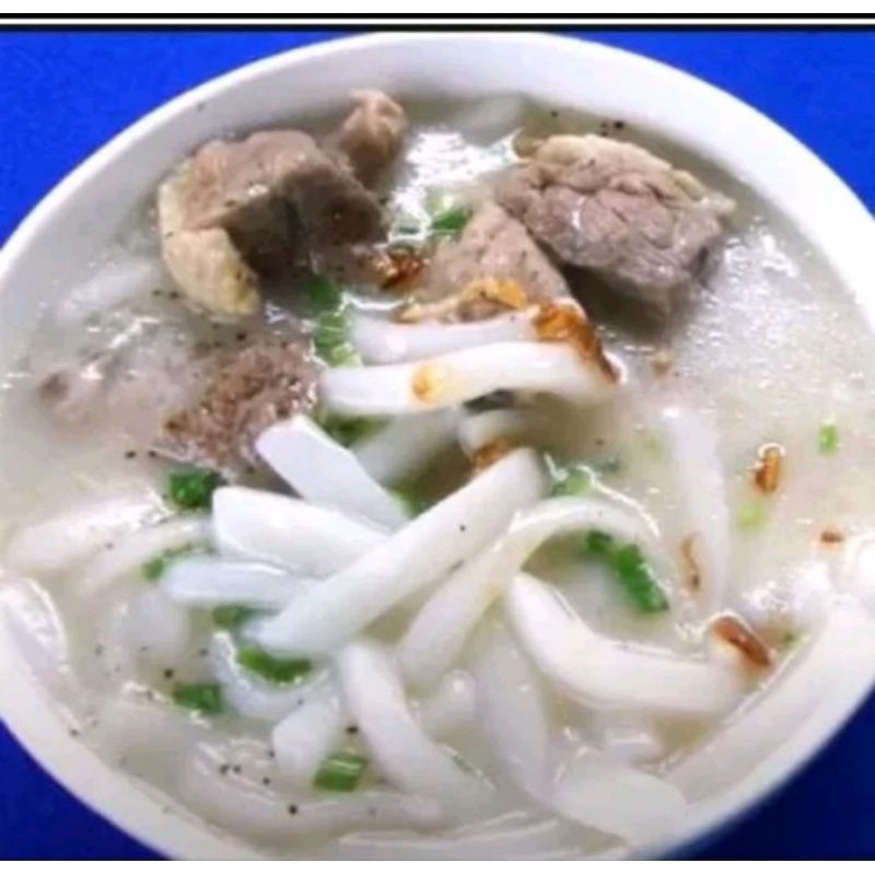 1kg bánh canh bột xắt Bến tre. bột mềm và dẻo đi xa vẫn được.