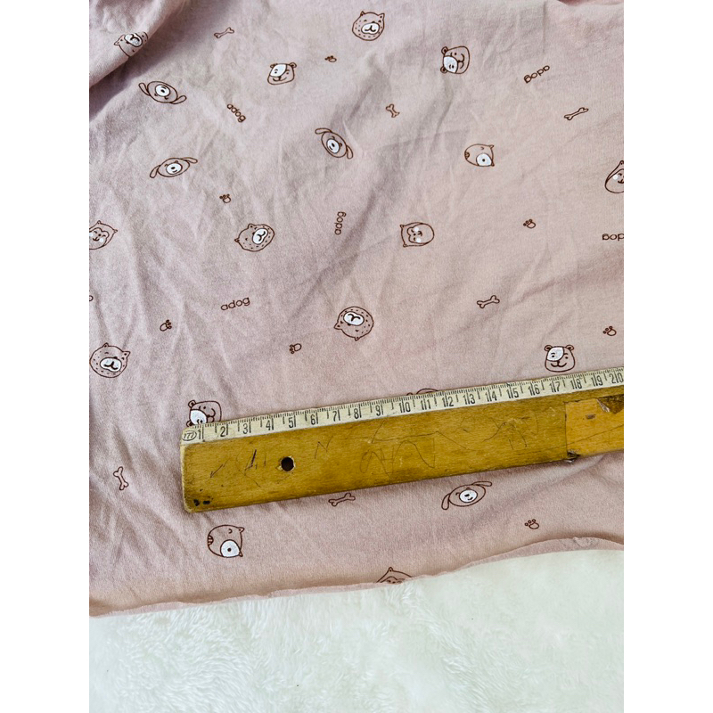 Vải thun cotton 2c hình động vật nền nâu be