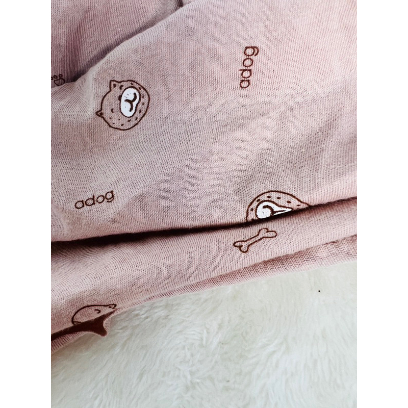 Vải thun cotton 2c hình động vật nền nâu be