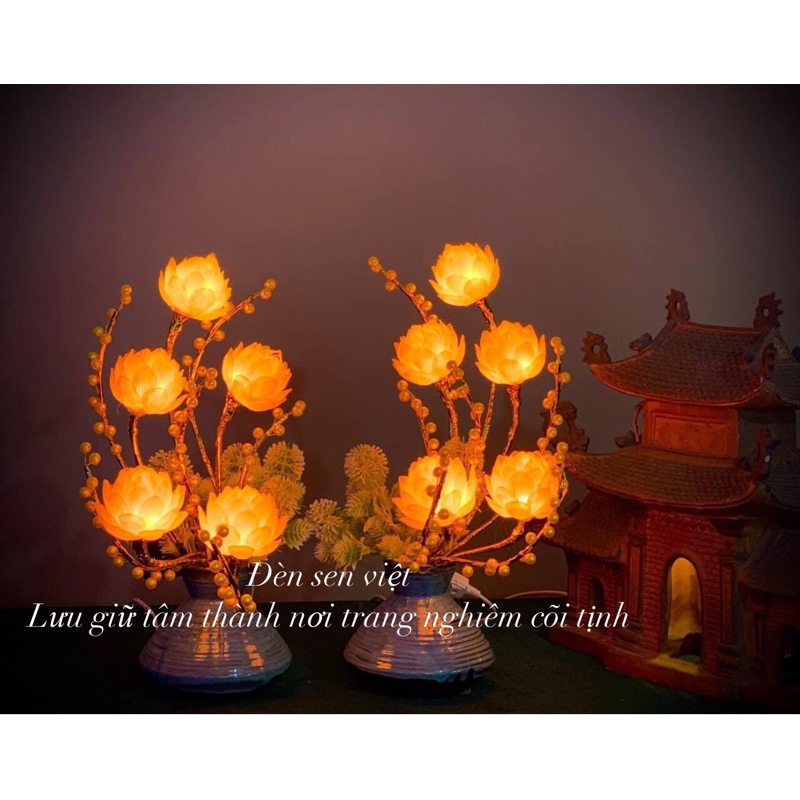 Đèn thờ hoa sen