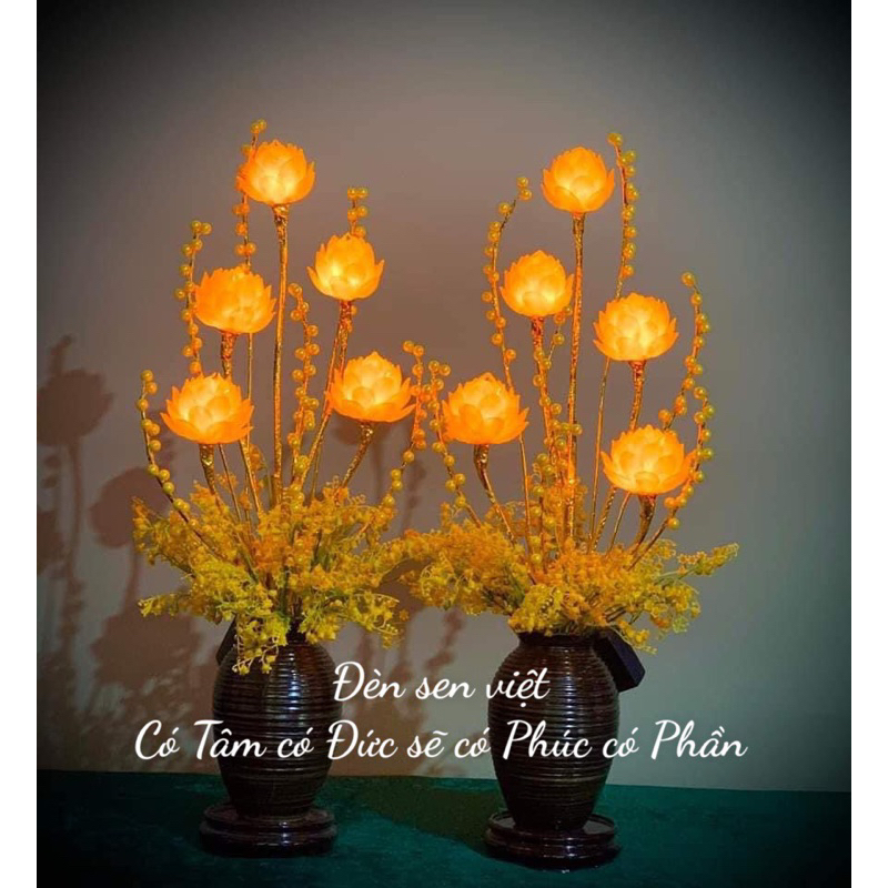 Đèn thờ hoa sen