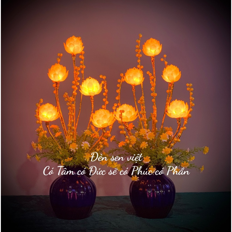 Đèn thờ hoa sen