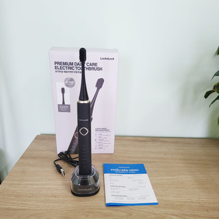 Bàn chải đánh răng điện locknlock enr636blk kèm 3 đầu bàn chải