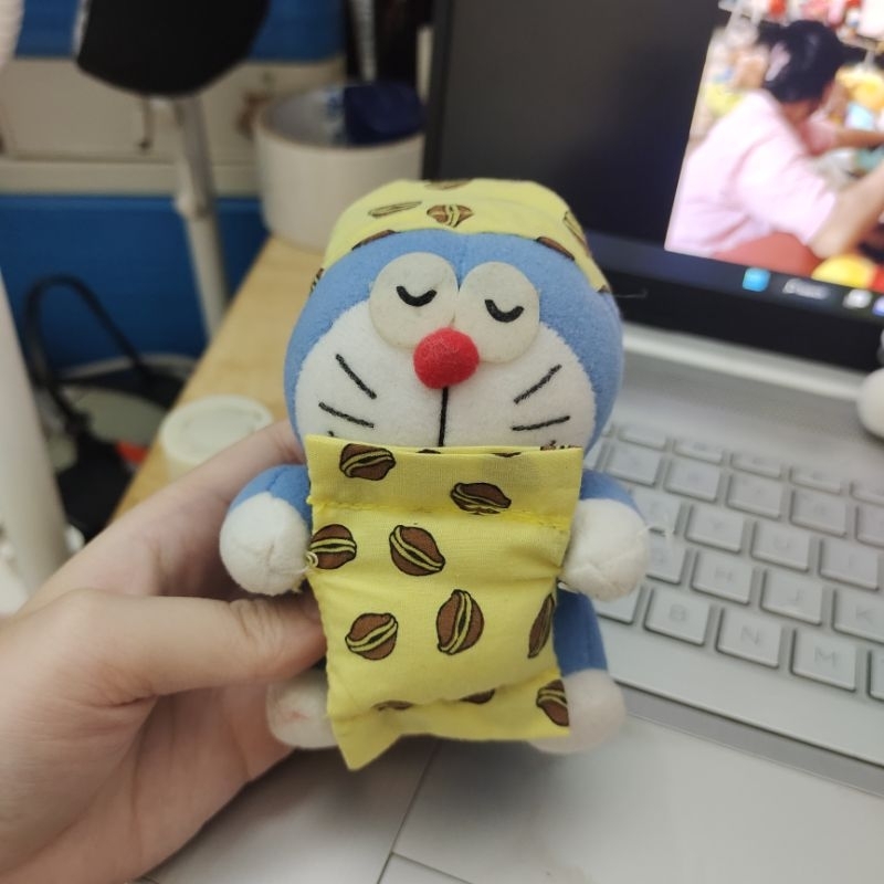 Doraemon ngủ