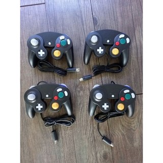 Tay cầm chơi gameCube trên máy Wii