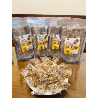 Bánh gạo lứt chà bông Mombeauty