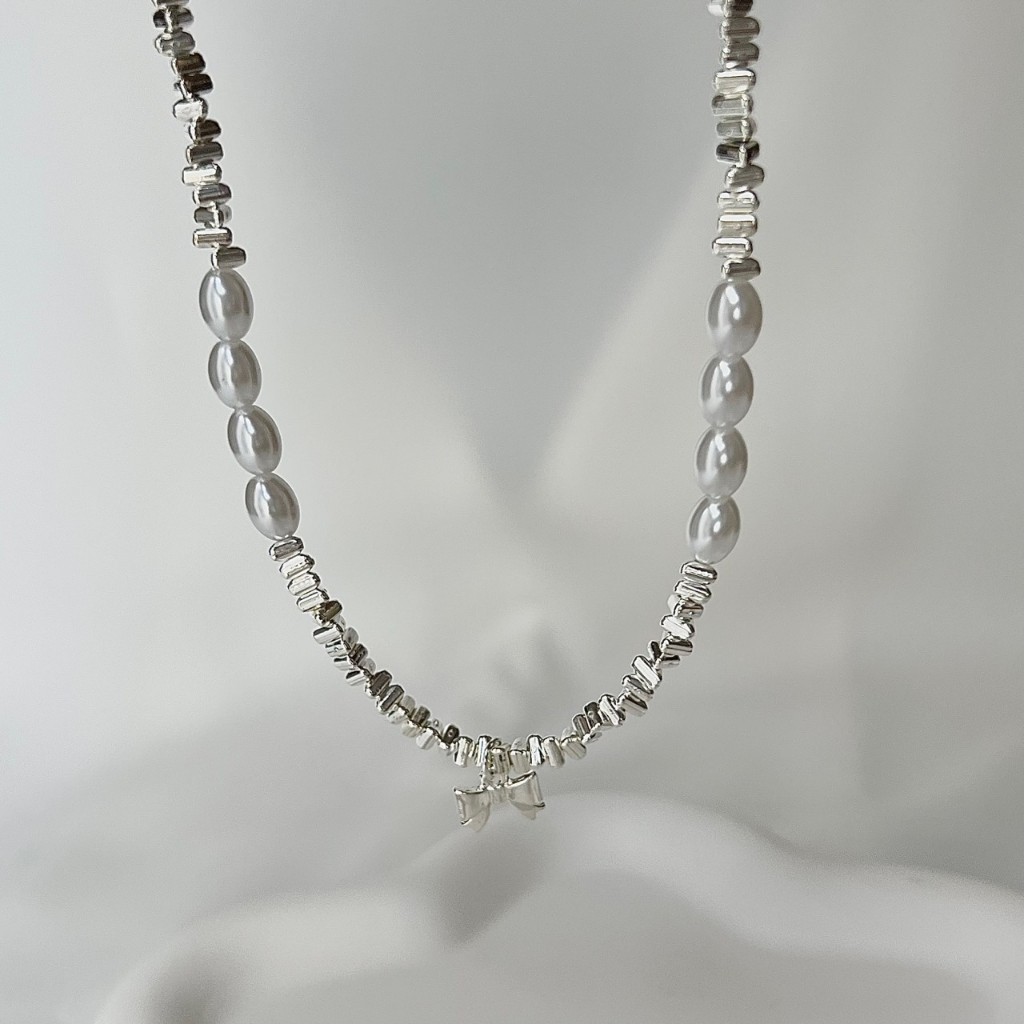 Dây chuyền kiểu đính hạt ngọc trai nhân tạo mặt hình nơ N246 Choker Club