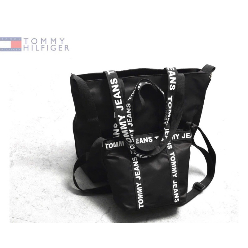 Túi tommy dáng tote vài dù