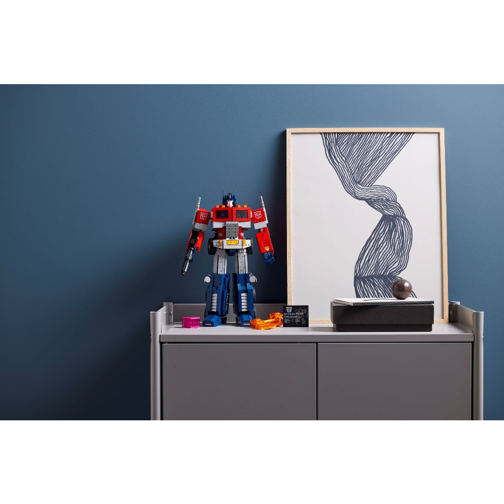 LEGO ICONS 10302 - Optimus Prime