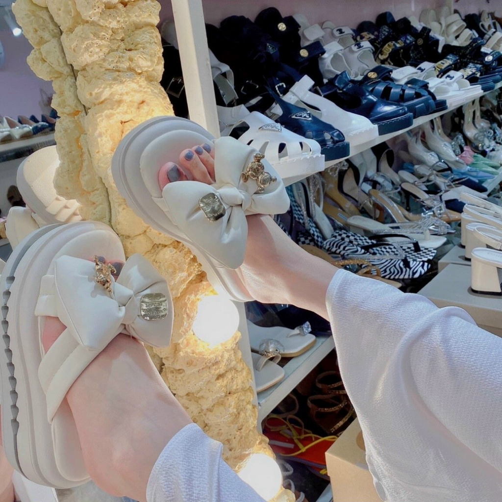 Dép Lê nữ quai da chéo nơ gấu teddy đế 4cm chống trượt hàng QC