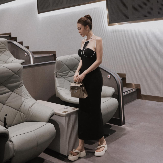 Đầm 𝐉𝐎𝐄𝐘 𝐃𝐑𝐄𝐒𝐒 ôm body dáng dài phối viền - TKCC BAGEO