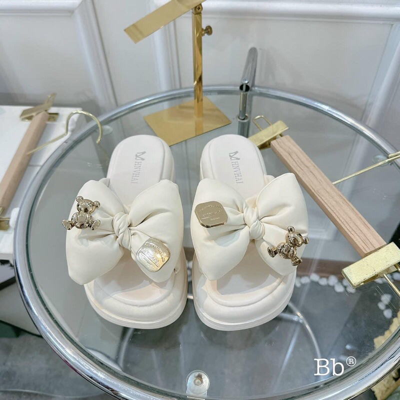 Dép Lê nữ quai da chéo nơ gấu teddy đế 4cm chống trượt hàng QC