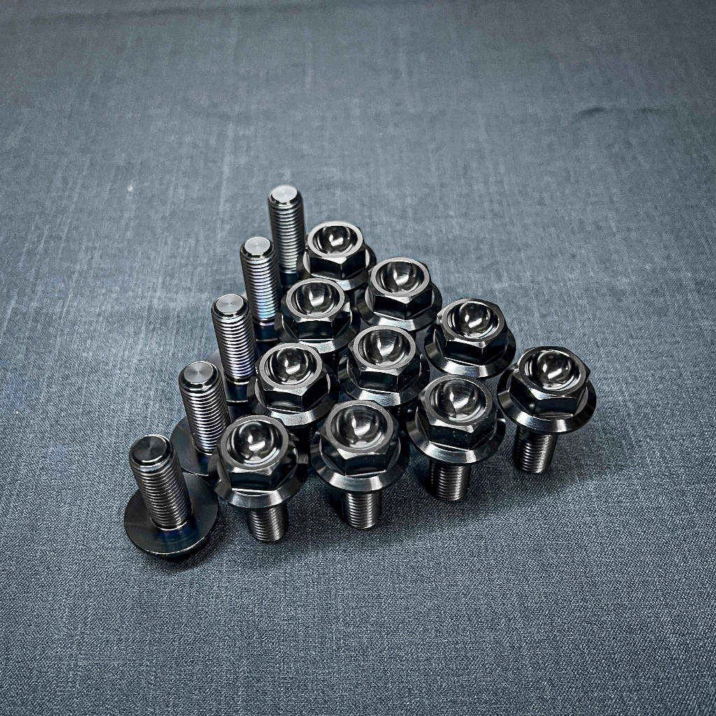 Ốc heo dầu | Ốc pát heo 10li | Titan đen 10li25 | m10 x 25 | 10li 25 | Titan đen 10li gắn pát heo yamaha honda suzuki